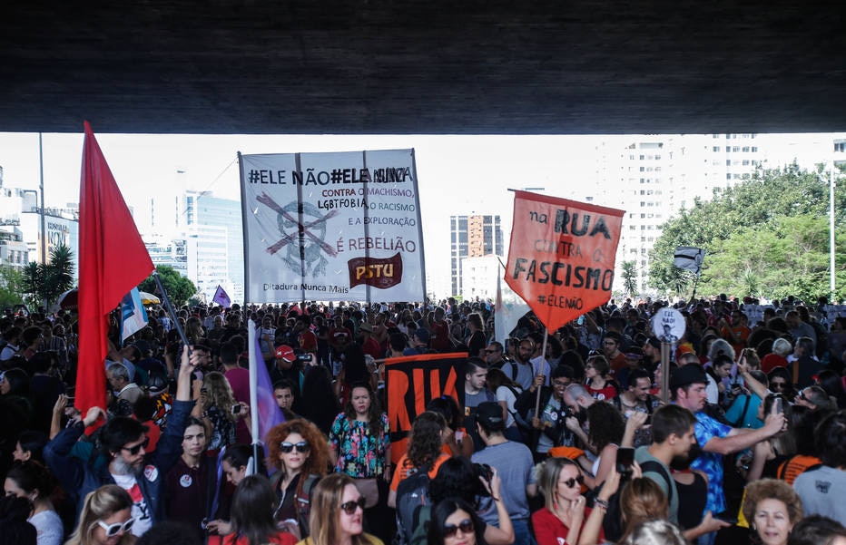 Manifestantes voltam a protestar contra Bolsonaro pelo Brasil