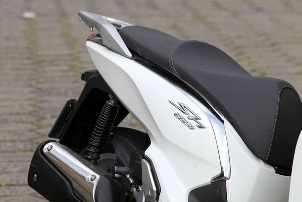 Honda SH300i desafia Dafra Citycom