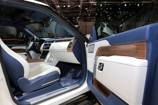 Land Rover Range Rover SV Coupé