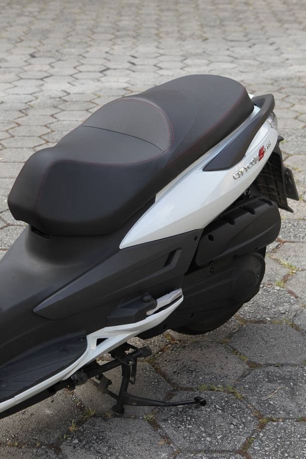 Honda SH300i desafia Dafra Citycom