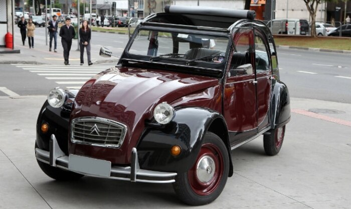 Citroën 2CV 1990 - Antigos - Estadão