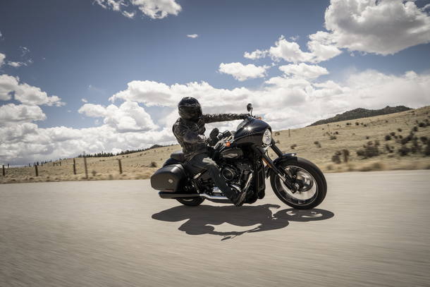 HARLEY-DAVIDSON SPORT GLIDE