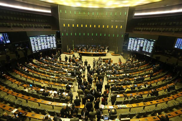 Resultado de imagem para Planilha mostra que governo só tem 237 votos na Previdência