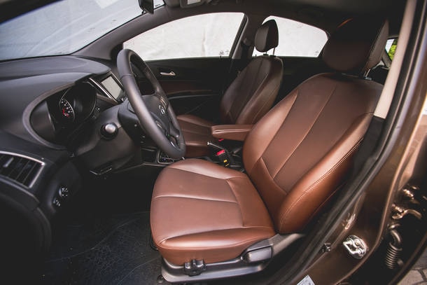 Comparativo: Yaris X-Way x HB20X x WR-V EXL