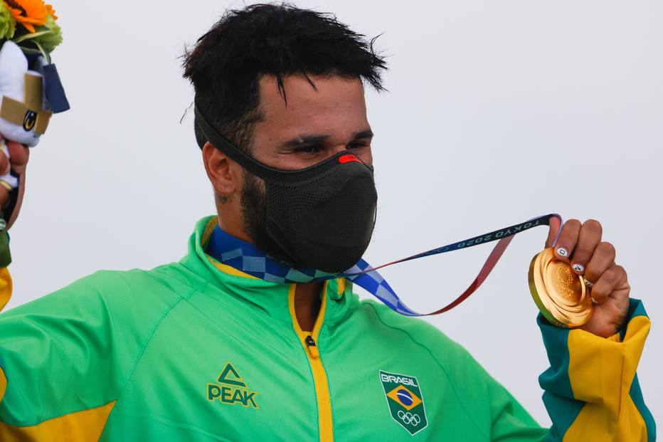 Italo Ferreira ganha o primeiro ouro do Brasil em Tóquio