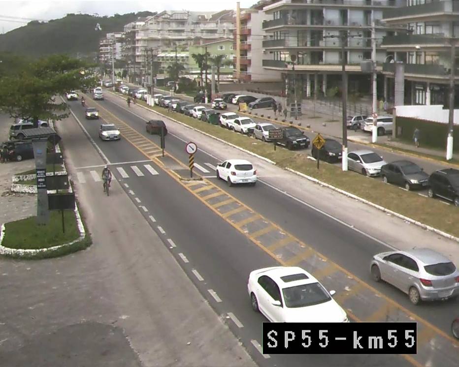 Descida para litoral tem lentidão nas rodovias RioSantos e MogiBertioga São Paulo Estadão