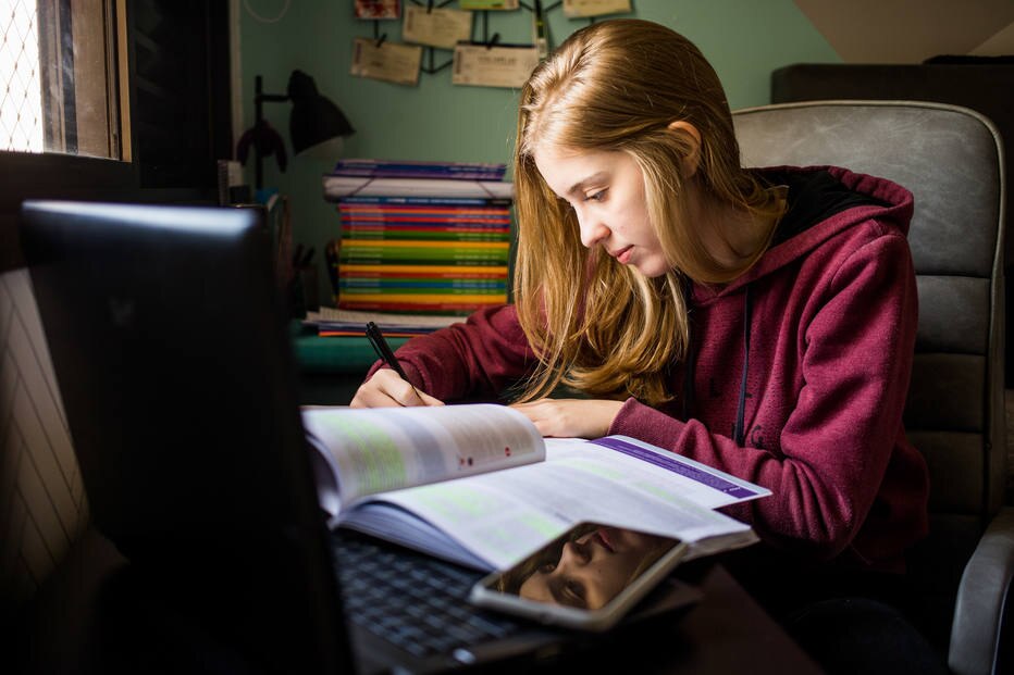 Colégios particulares de SP descartam aprovação automática e dão reforço