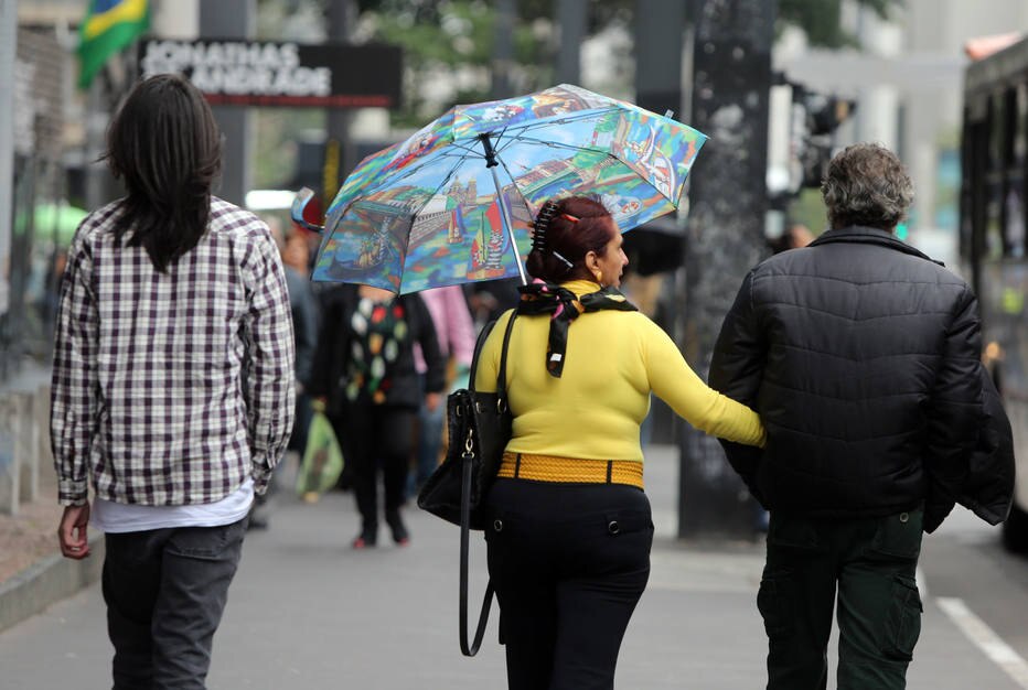 Temperatura despenca 10°C em SP e fim de semana deve ser ...