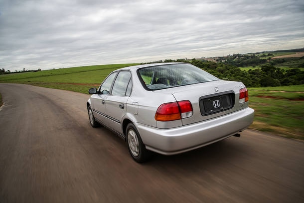Honda Civic 20 anos