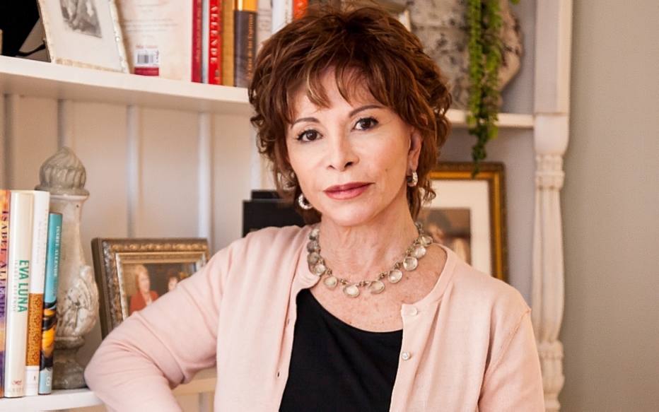O feminismo é uma revolução&#39;, diz a escritora Isabel Allende ao apresentar  seu novo livro - Cultura - Estadão