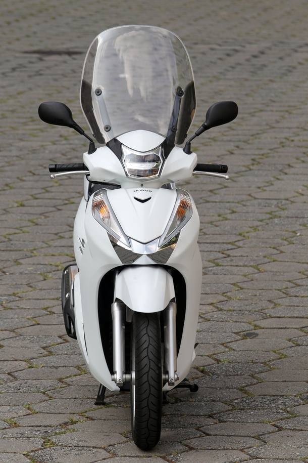 Honda SH300i desafia Dafra Citycom