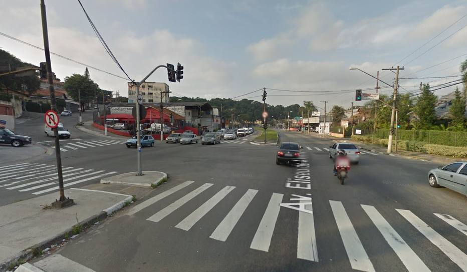 Acidente com queda de poste provoca congestionamento no Butantã - São