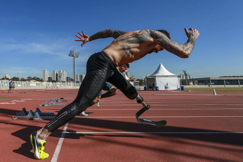 Atleta paralímpico corre risco 50% maior de lesão, explica médico