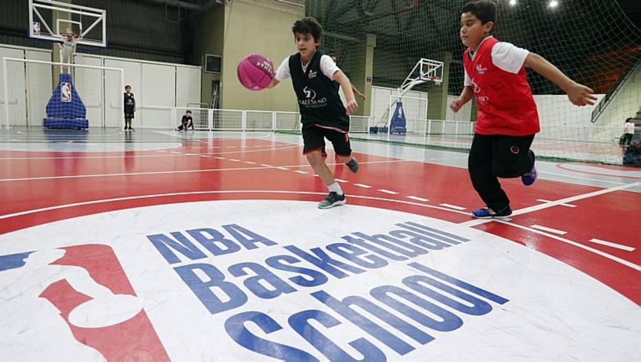 Escola de Basquete – NBA Basketball School