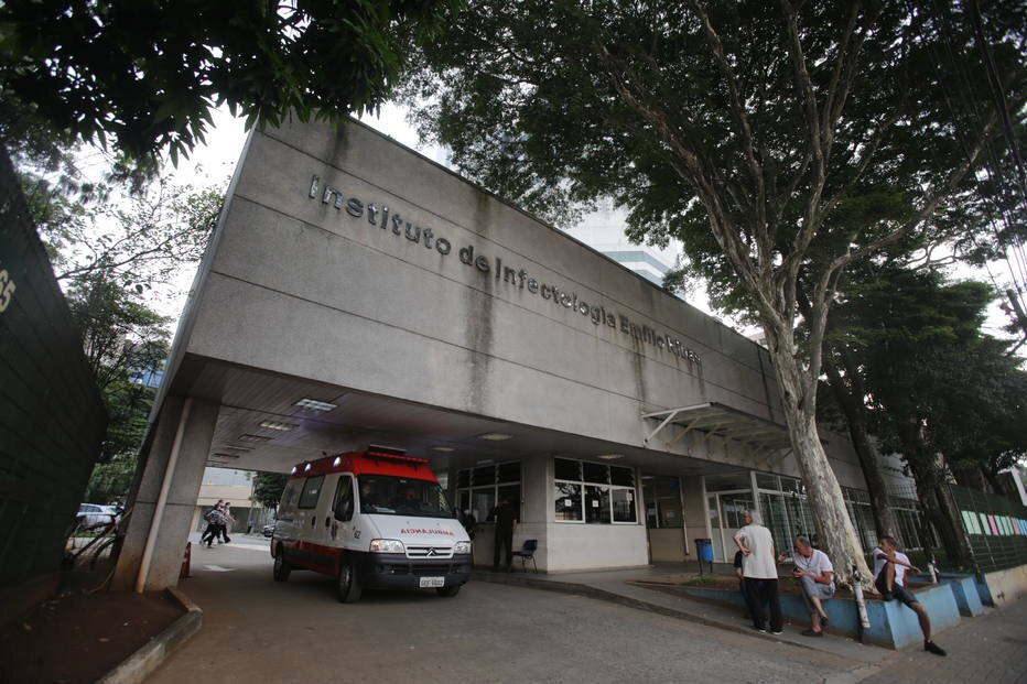 Referência em infectologia, Emílio Ribas tem andares fechados e reforma que se arrasta há anos Referência em infectologia, Emílio Ribas tem andares fechados e reforma que se arrasta há anos