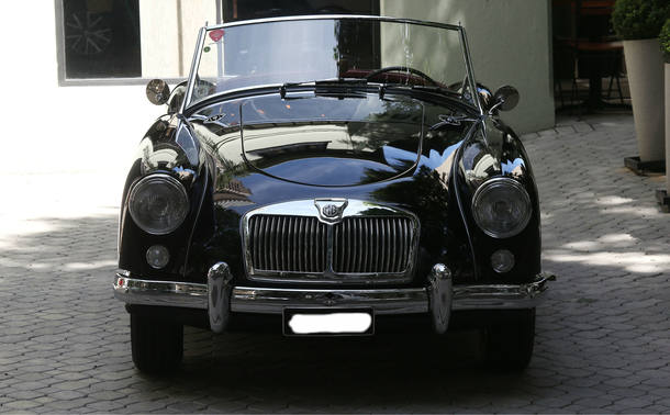 Carro do leitor - MG Model A 1958