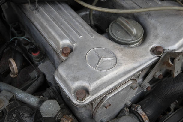 Carro do Leitor: Mercedes-Benz 280 1980