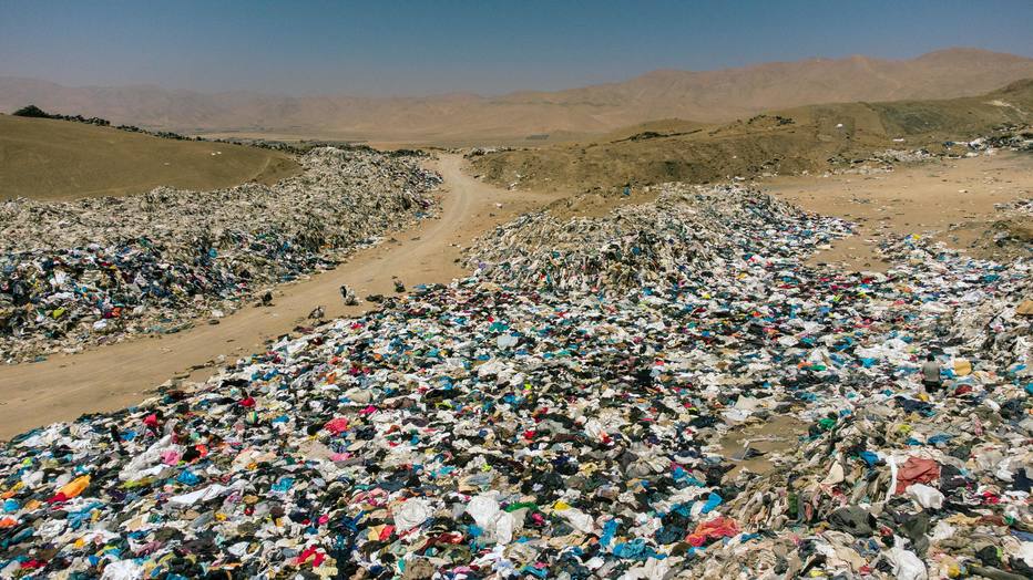 Deserto do Atacama roupas chile lixao de roupas