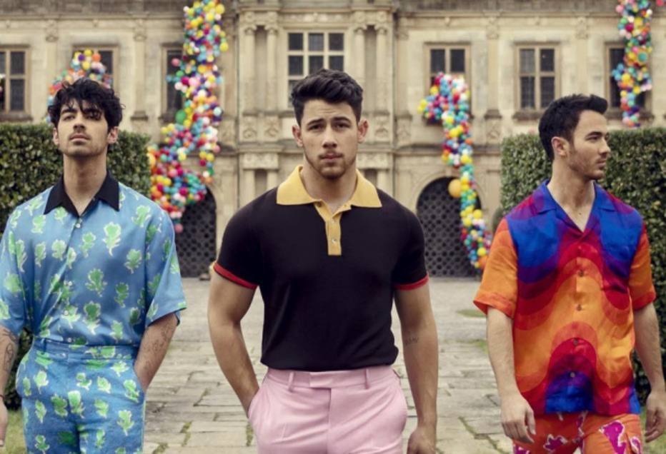 Jonas Brothers fazem participação especial em nova série da Netflix