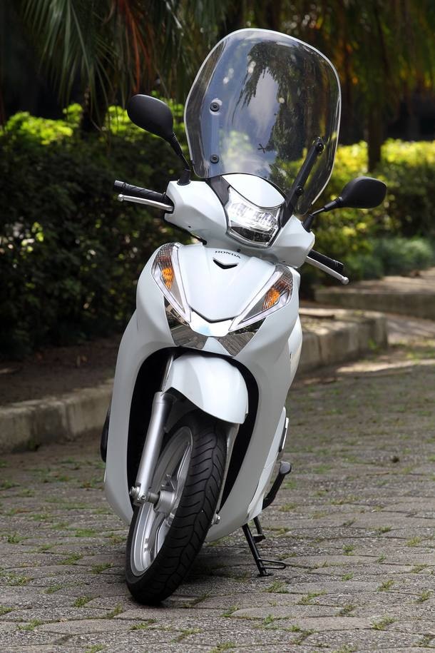 Honda SH300i desafia Dafra Citycom