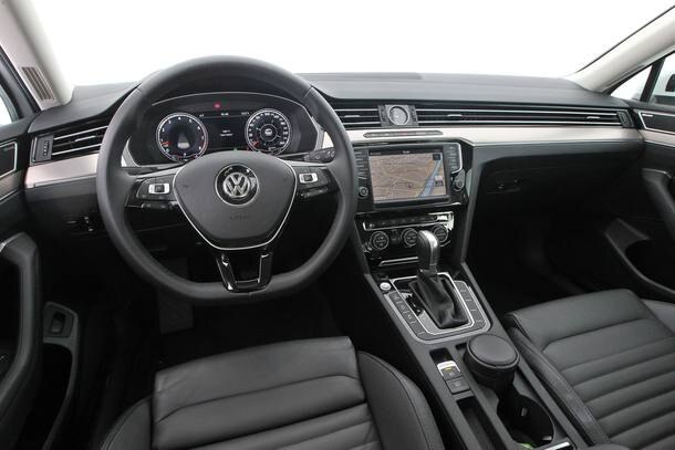 Volkswagen Passat X Ford Fusion