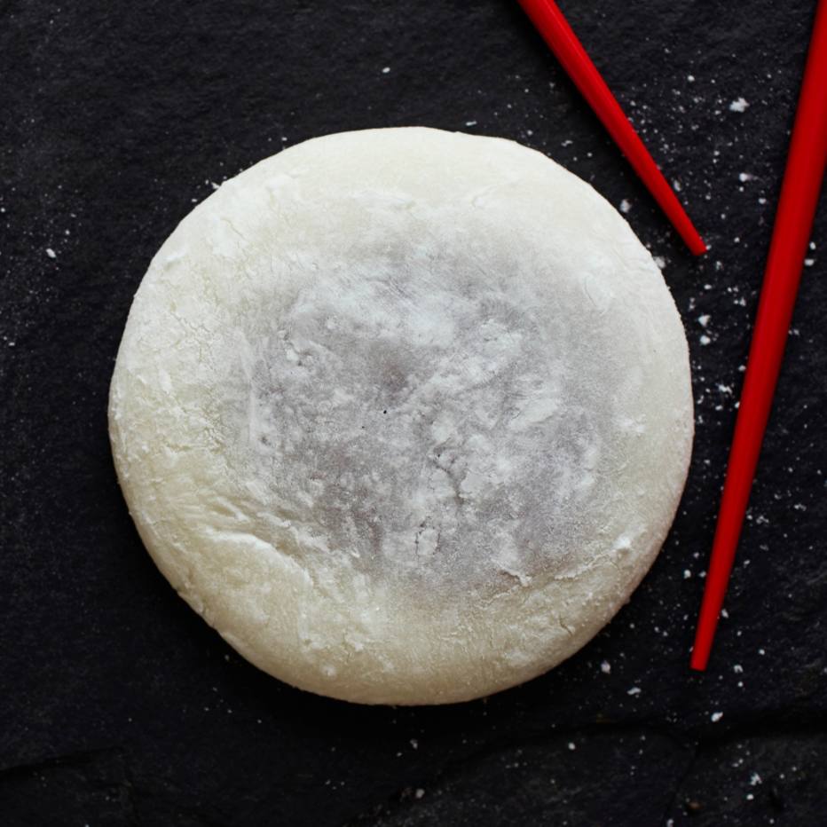 Mochi doce com recheio de feijão vermelho