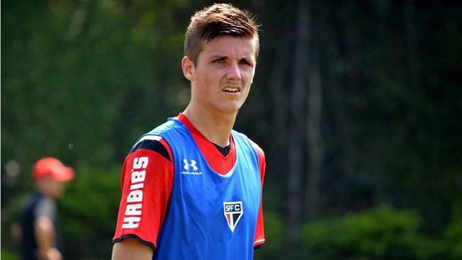 Caso Iago São Paulo é denunciado e pode até ser rebaixado Esportes