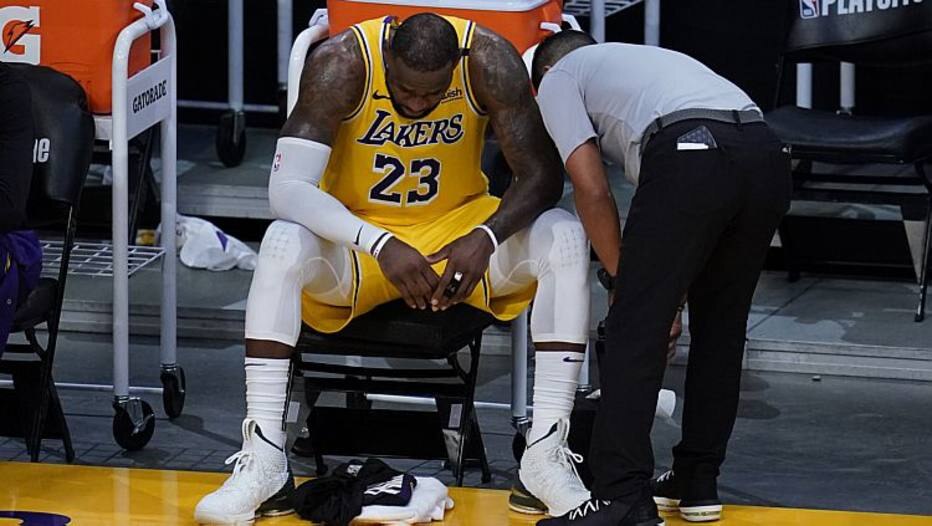 astro dos lakers