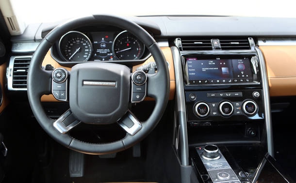 Comparativo: Audi Q7 x Land Rover Discovery