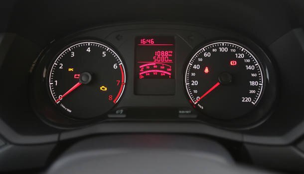 Onix, Gol, Mobi e Kwid fazem briga de populares