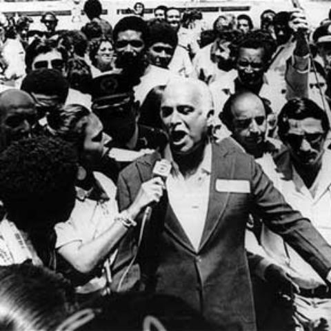 Em 1982, o então governador da Bahia Antônio Carlos Magalhães é vaiado em Salvador - Política - Estadão