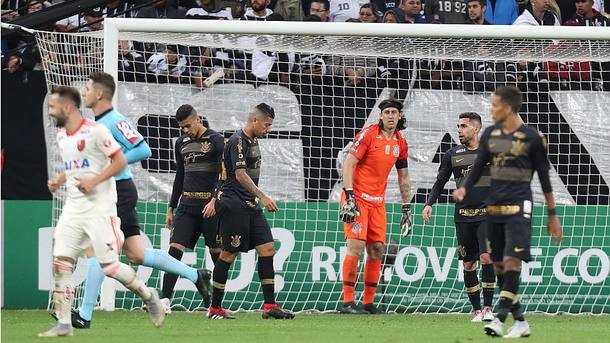 Corinthians tira lições de goleada para a final da Copa do Brasil