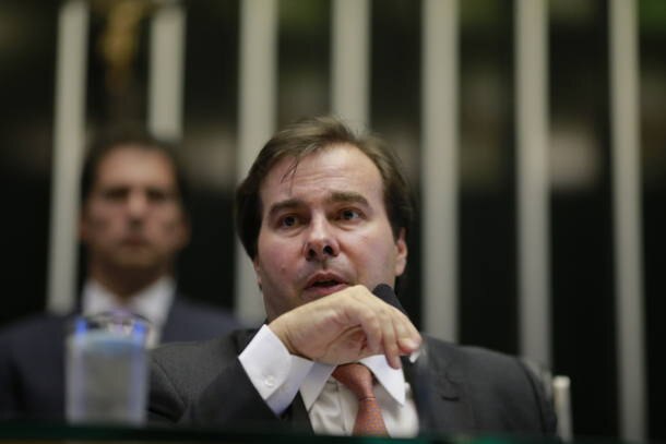 Rodrigo Maia abriu sessão nesta terça-feira, 9, para deliberação da reforma
