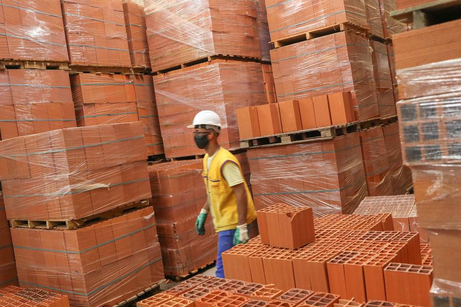 Construtoras t&ecirc;m estrat&eacute;gias diferentes para alta de materiais