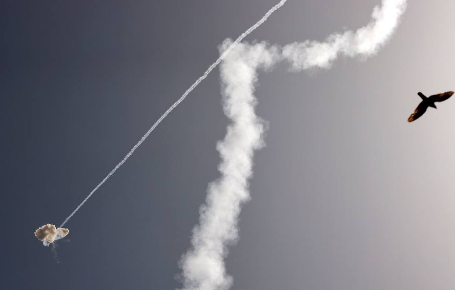 Escudo antimíssil Domo de Ferro é utilizado em Israel para derrubar foguetes enviados de Gaza