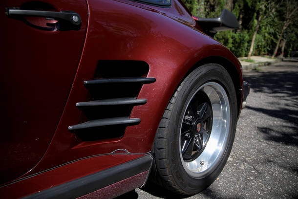 Carro do leitor - Porsche 930 Slantnose