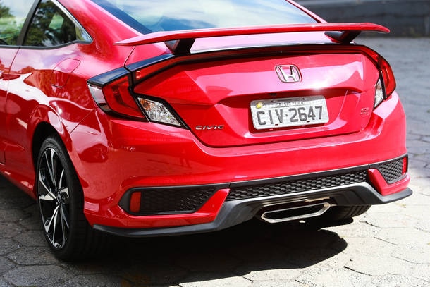 Honda Civic Si x VW Golf GTI 2018