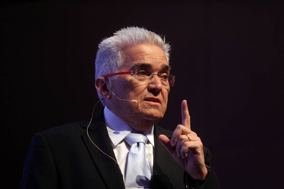 É a reforma do atraso, retrocesso em relação ao que é o ideal, diz Raul Velloso