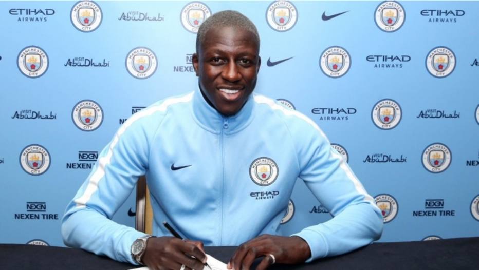 Manchester City Oficializa Contrata O Do Lateral Franc S Mendy Esportes Estad O