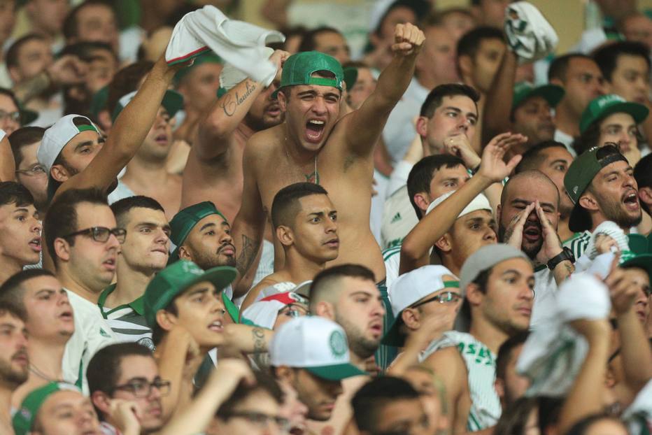 Nova foto da camisa 3 do Palmeiras para próxima temporada é publicada na internet; confira 