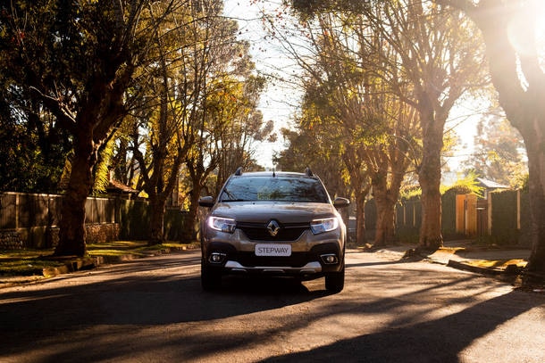 RENAULT SANDERO E LOGAN 2020