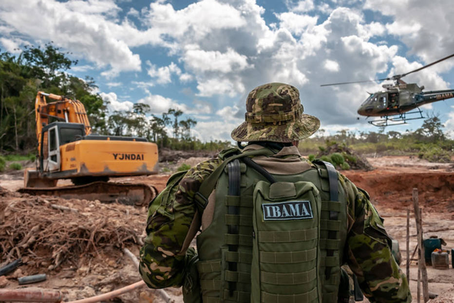 O agente teve de permanecer em Apuí e foi orientado a procurar teste junto ao corpo de militares que estão na região, por causa da Operação Verde Brasil 2.  