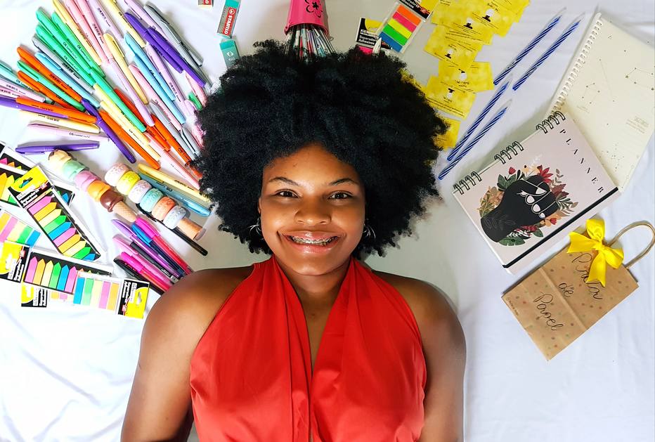 Maria Eduarda Naves, 18 anos, estudante e empreendedora