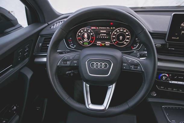 Jaguar F-Pace x Audi Q5