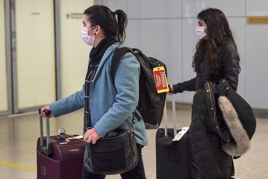 Máscaras no aeroporto de Guarulhos