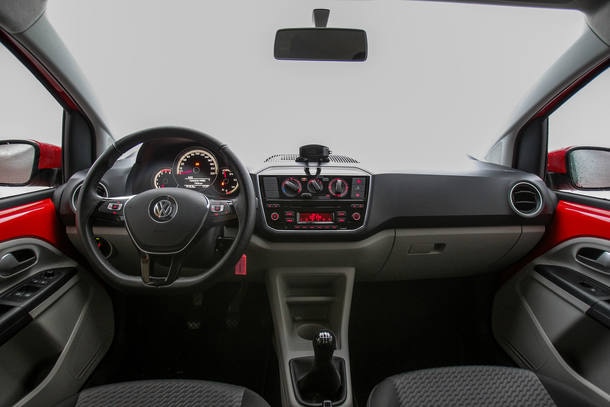 Comparativo: Renault Kwid x Volkswagen Up