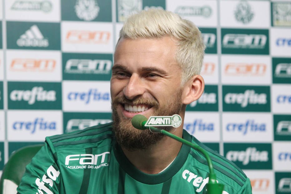 Lucas Lima Fala Sobre Jogar Em Estadio Lotado E Internet Nao Perdoa Futebol Fera