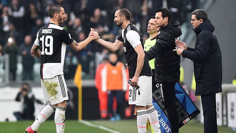 It&aacute;lia admite disputa de playoffs pelo t&iacute;tulo em caso de nova paralisa&ccedil;&atilde;o