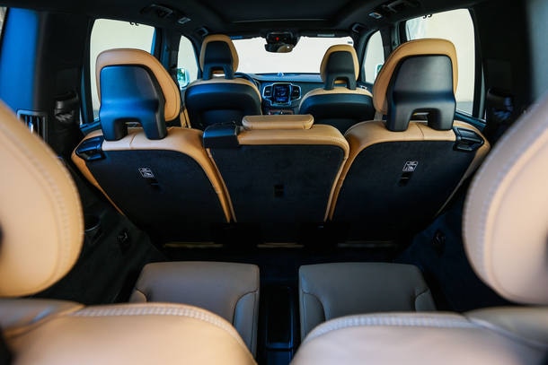 Audi Q7 TDI x Volvo XC90 D5
