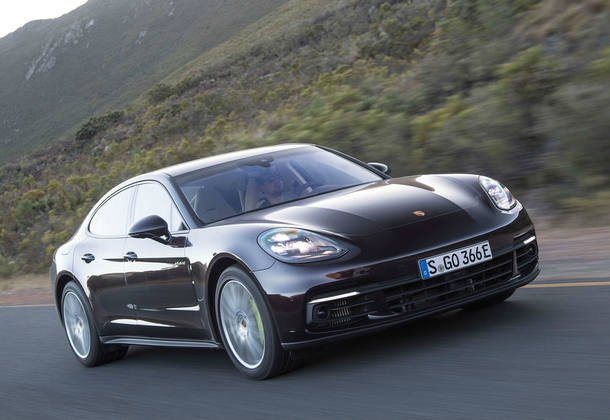 Porsche Panamera 4 E-Hybrid